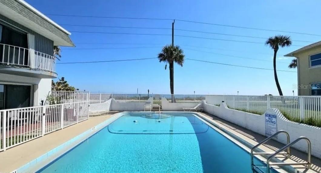 MADEIRA VILLA & MADEIRA VILLA 02 - Residential