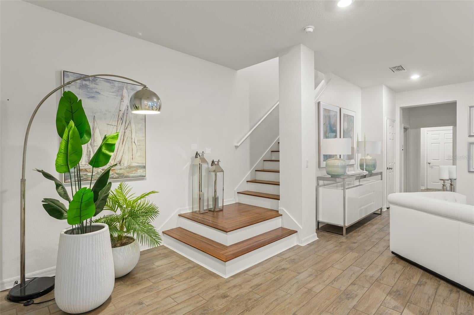 13731 CALERA ALLEY