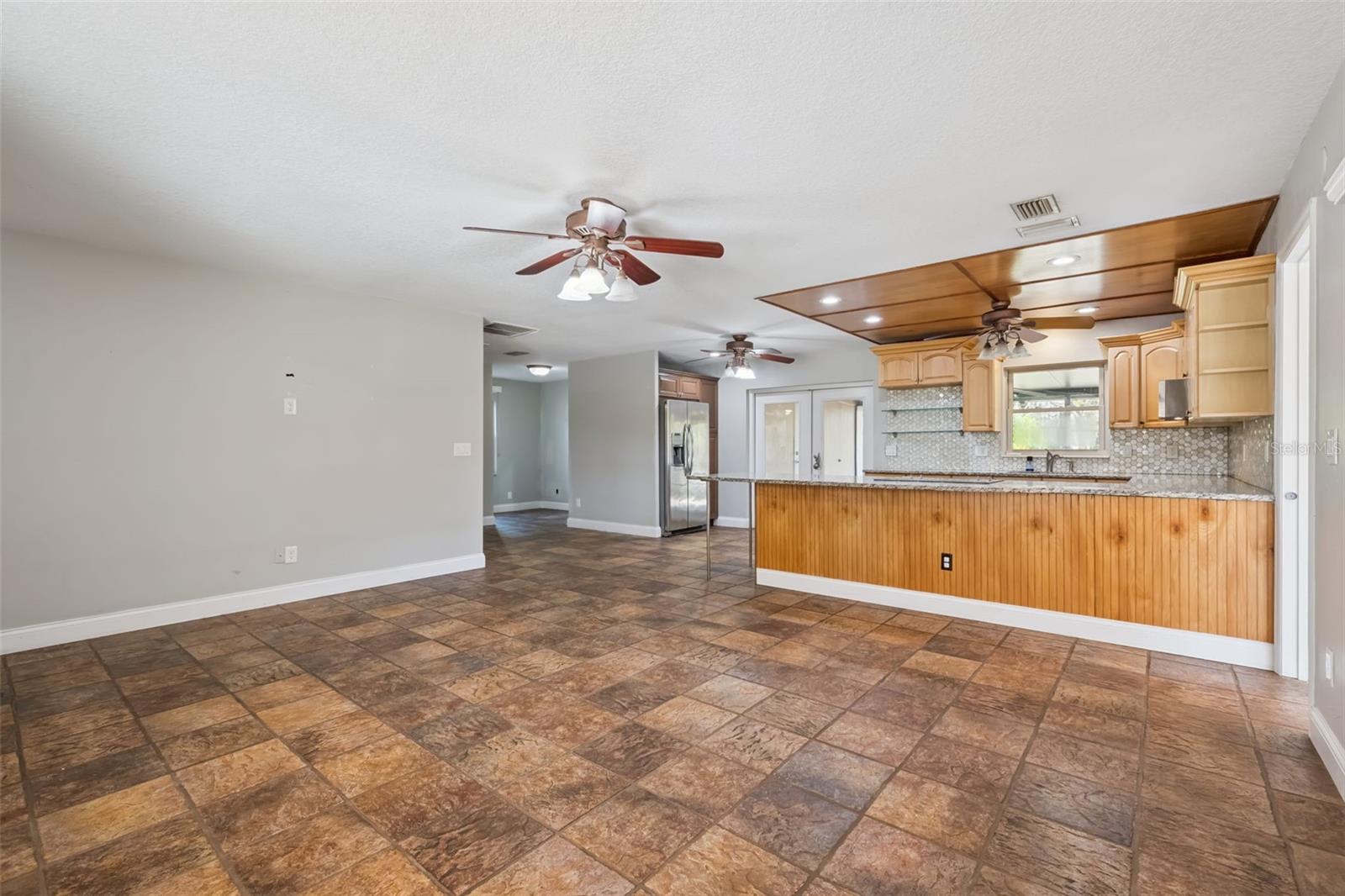 LAKE SEARCY SHORES - Residential Lease