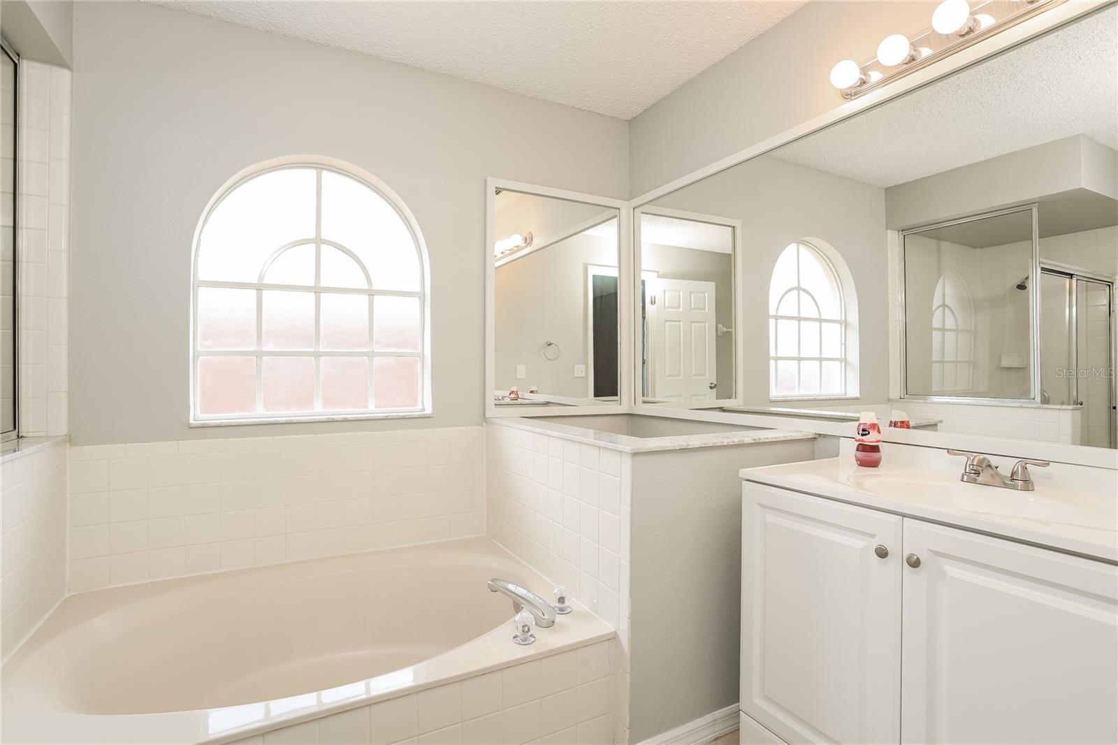 LINDFIELDS UNIT 2 - Residential Lease