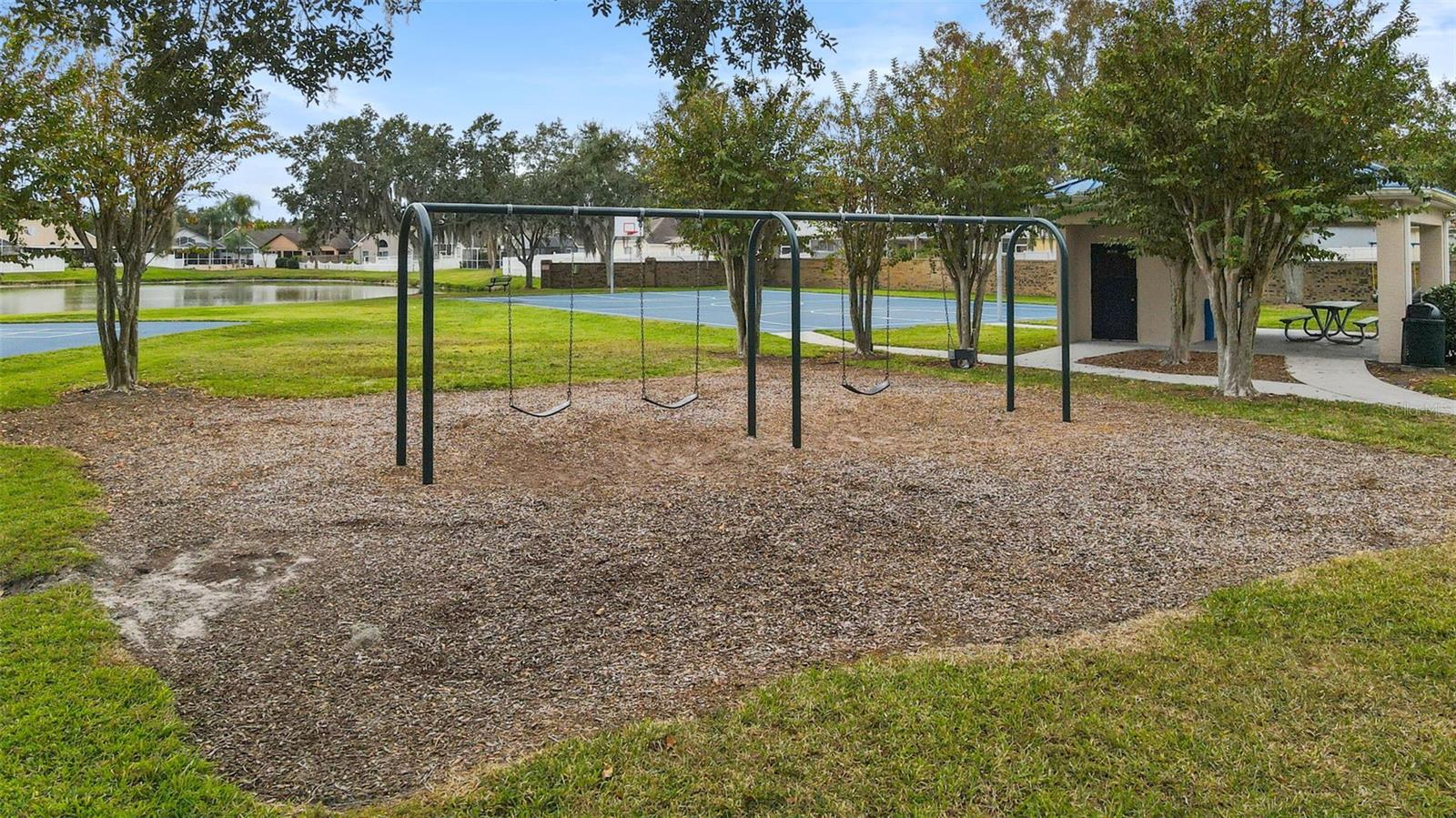 MEADOW POINTE PRCL 08 - Residential Lease