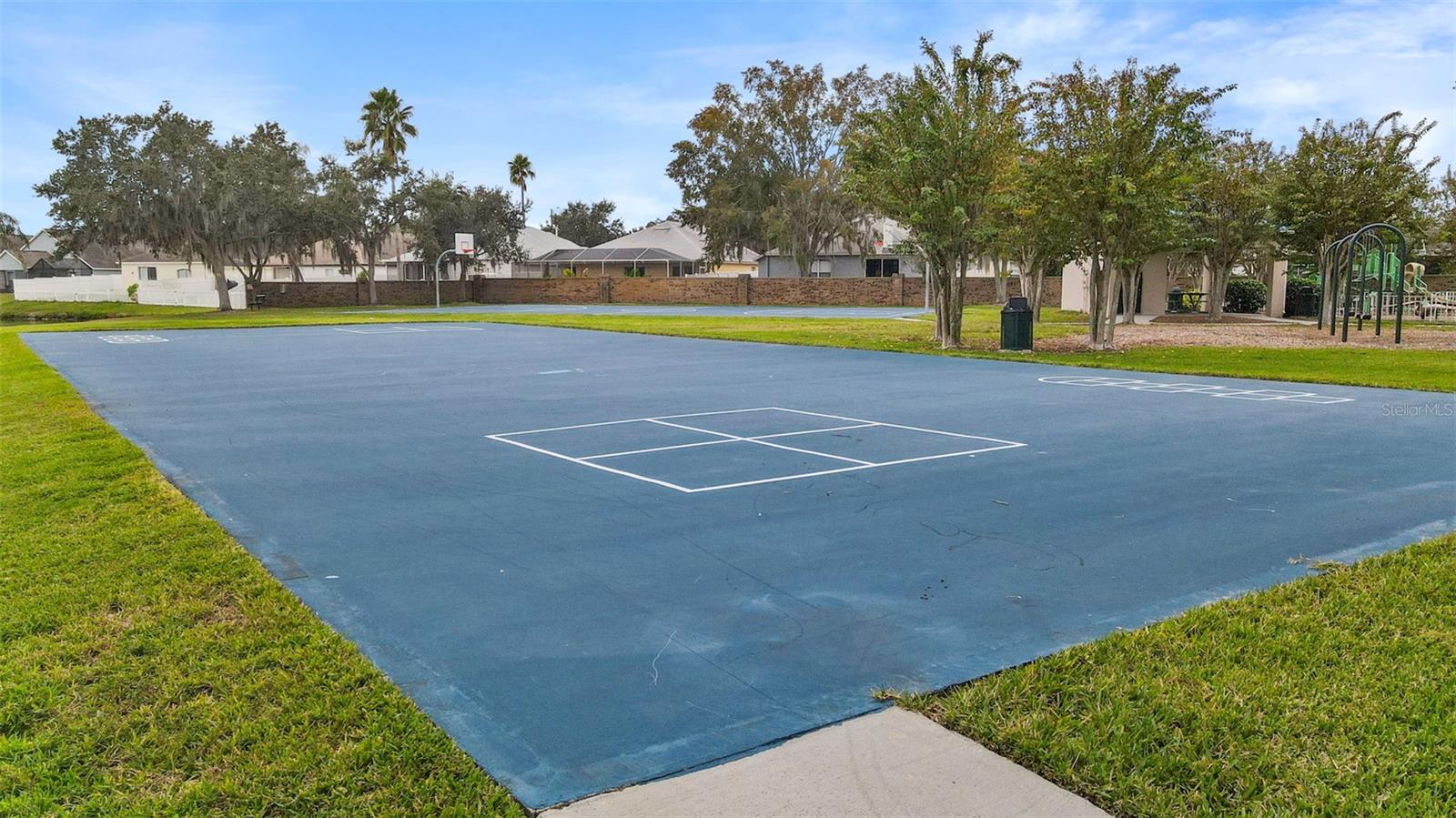 MEADOW POINTE PRCL 08 - Residential Lease