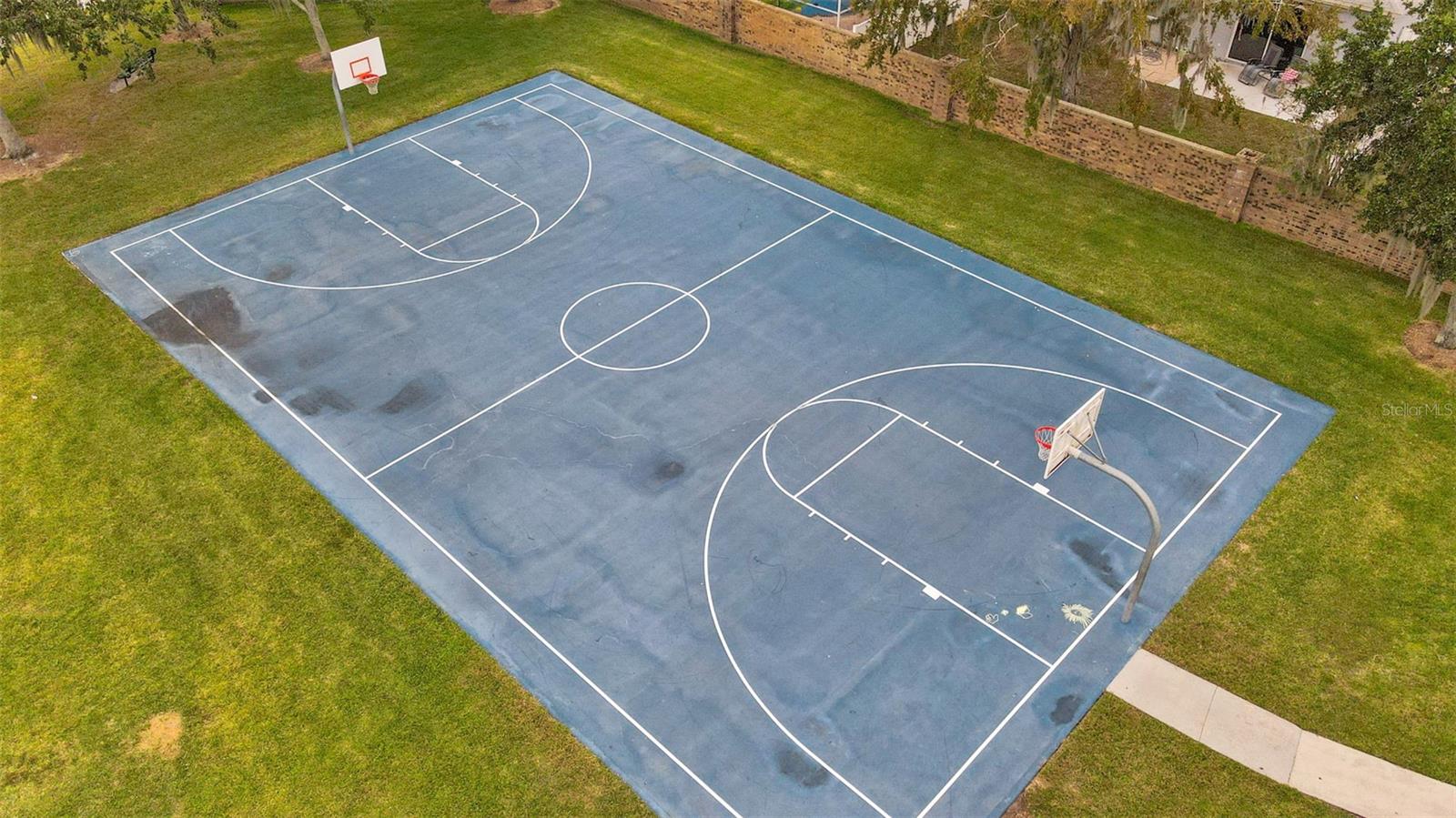 MEADOW POINTE PRCL 08 - Residential Lease