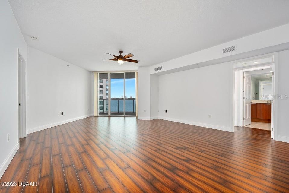 MARINA GRANDE HALIFAX 01 - Residential