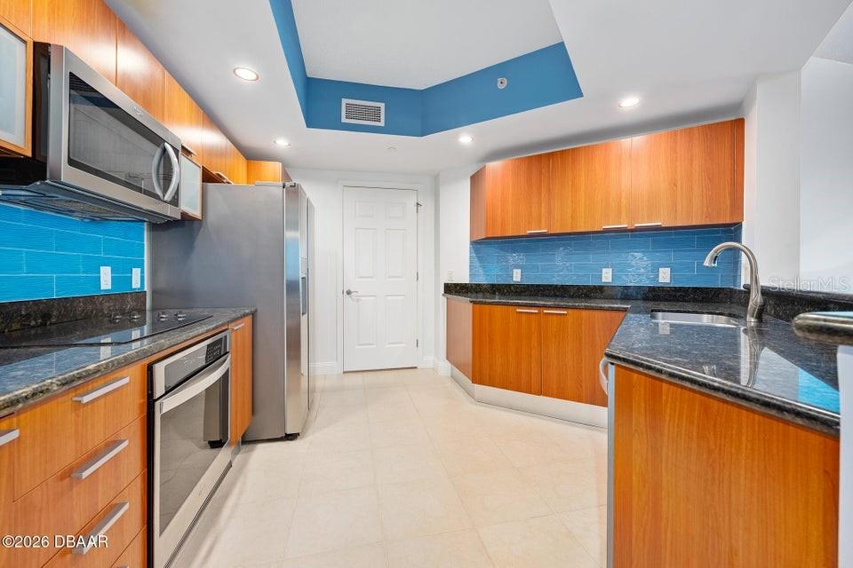 MARINA GRANDE HALIFAX 01 - Residential