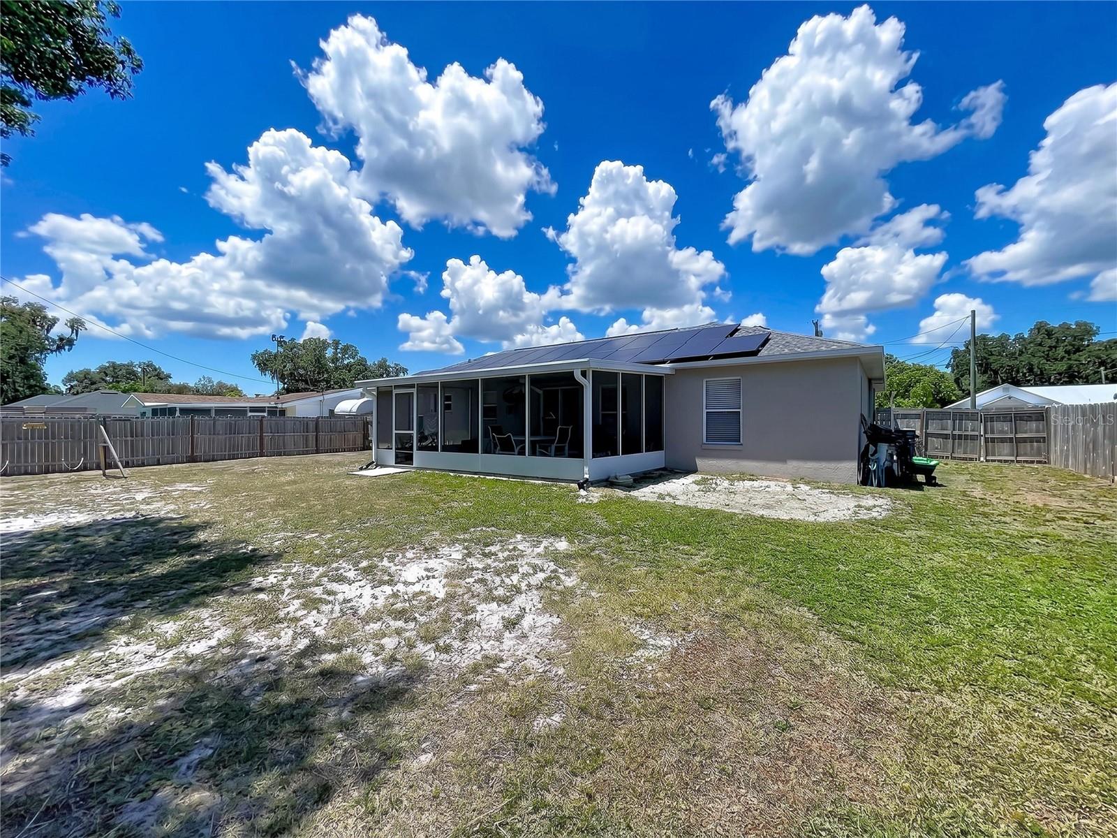 HACKLAKE - Residential
