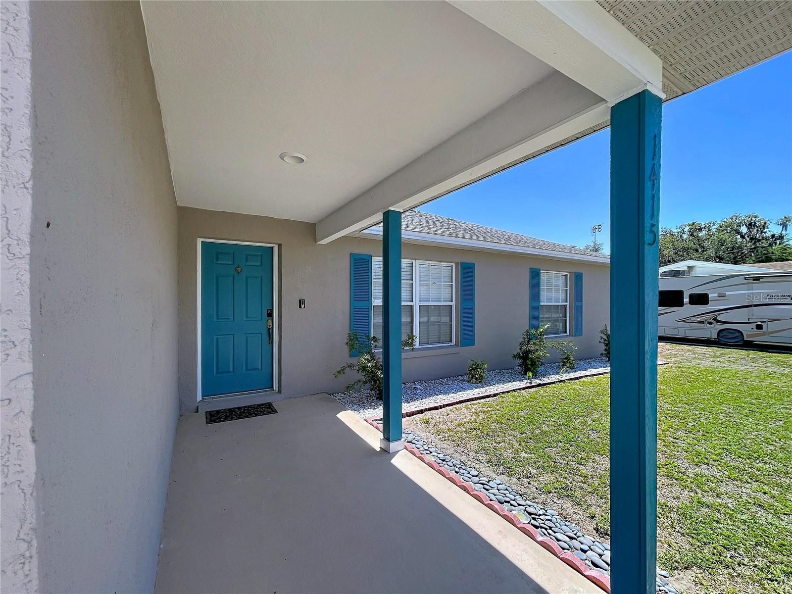 HACKLAKE - Residential