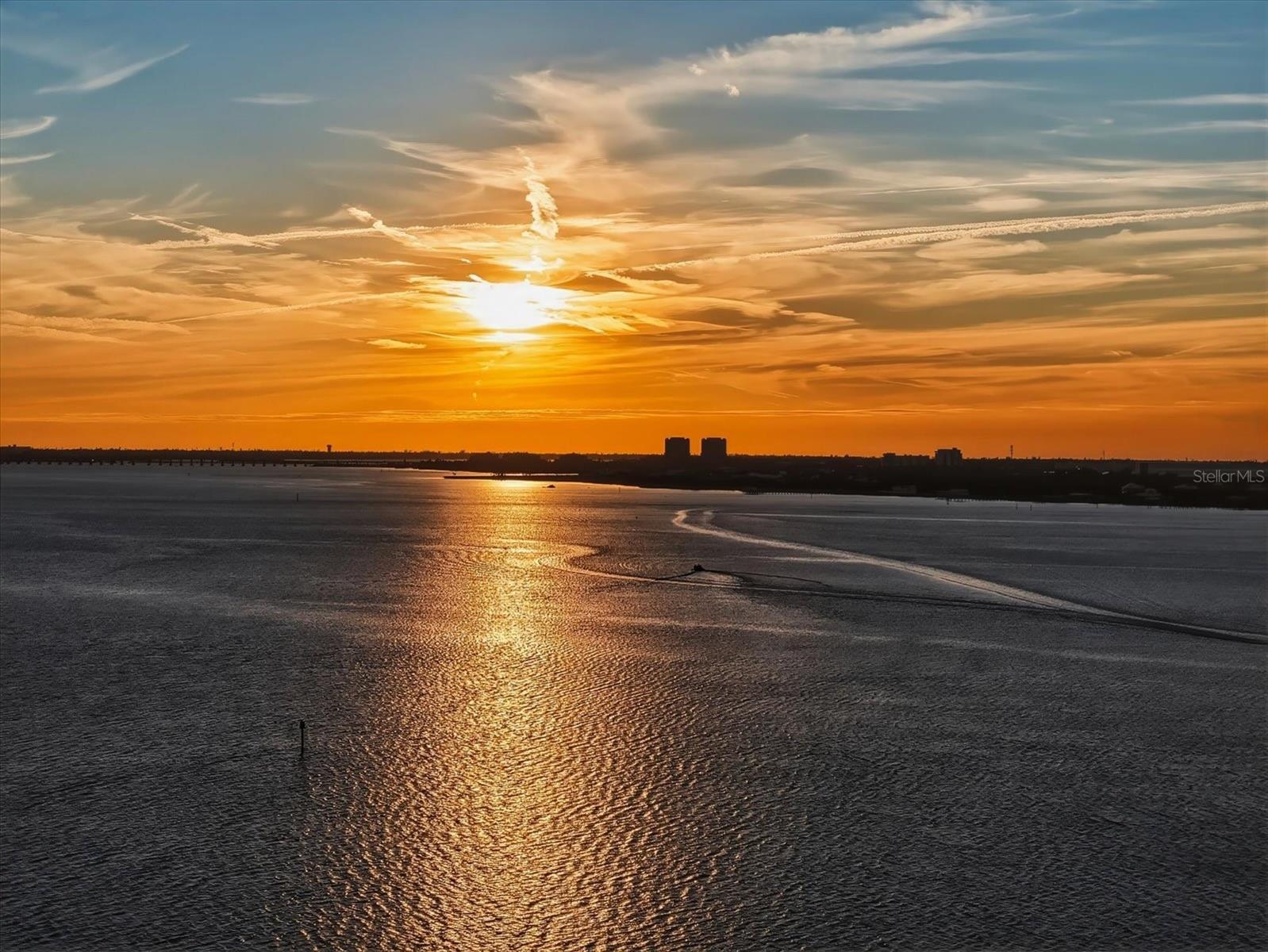 RIVERDALE - Residential