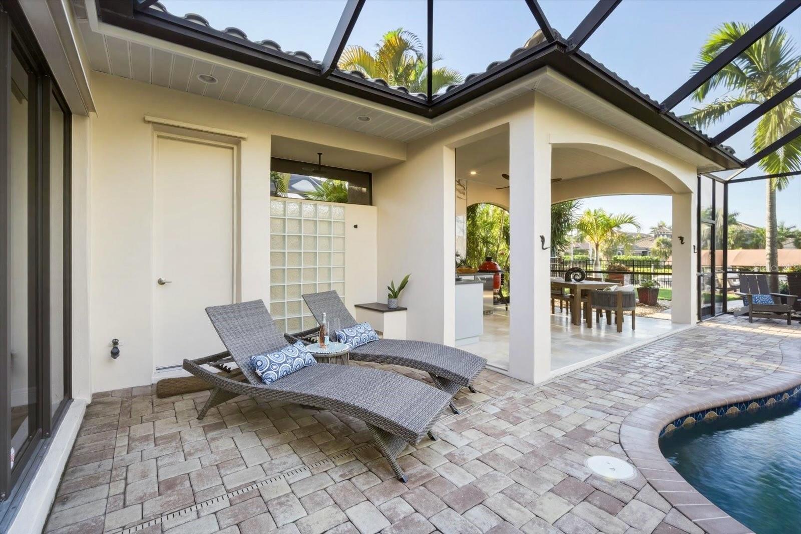 RIVERDALE - Residential