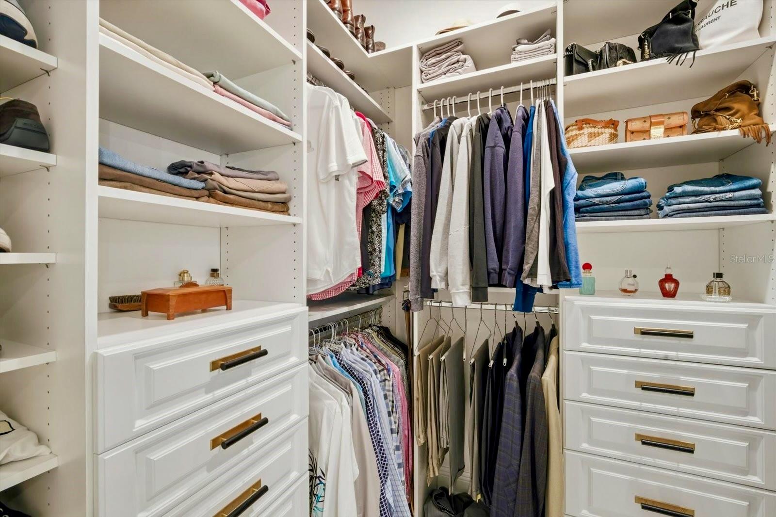 RIVERDALE - Residential