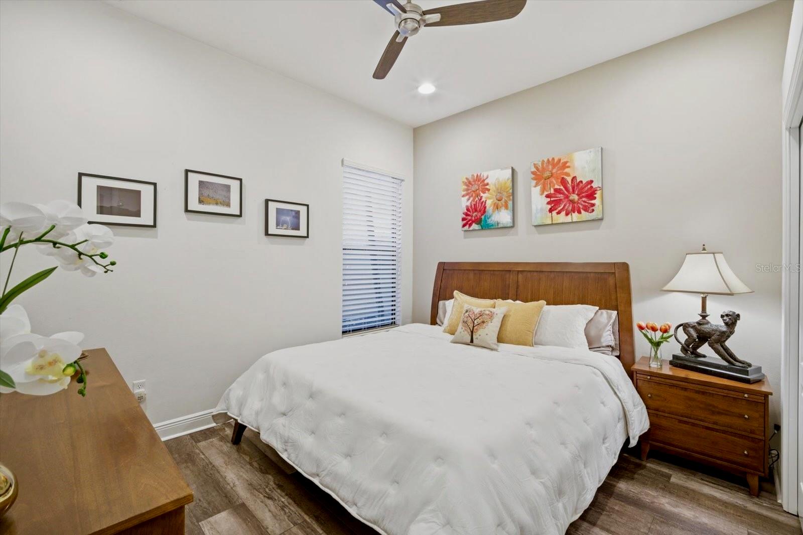 RIVERDALE - Residential