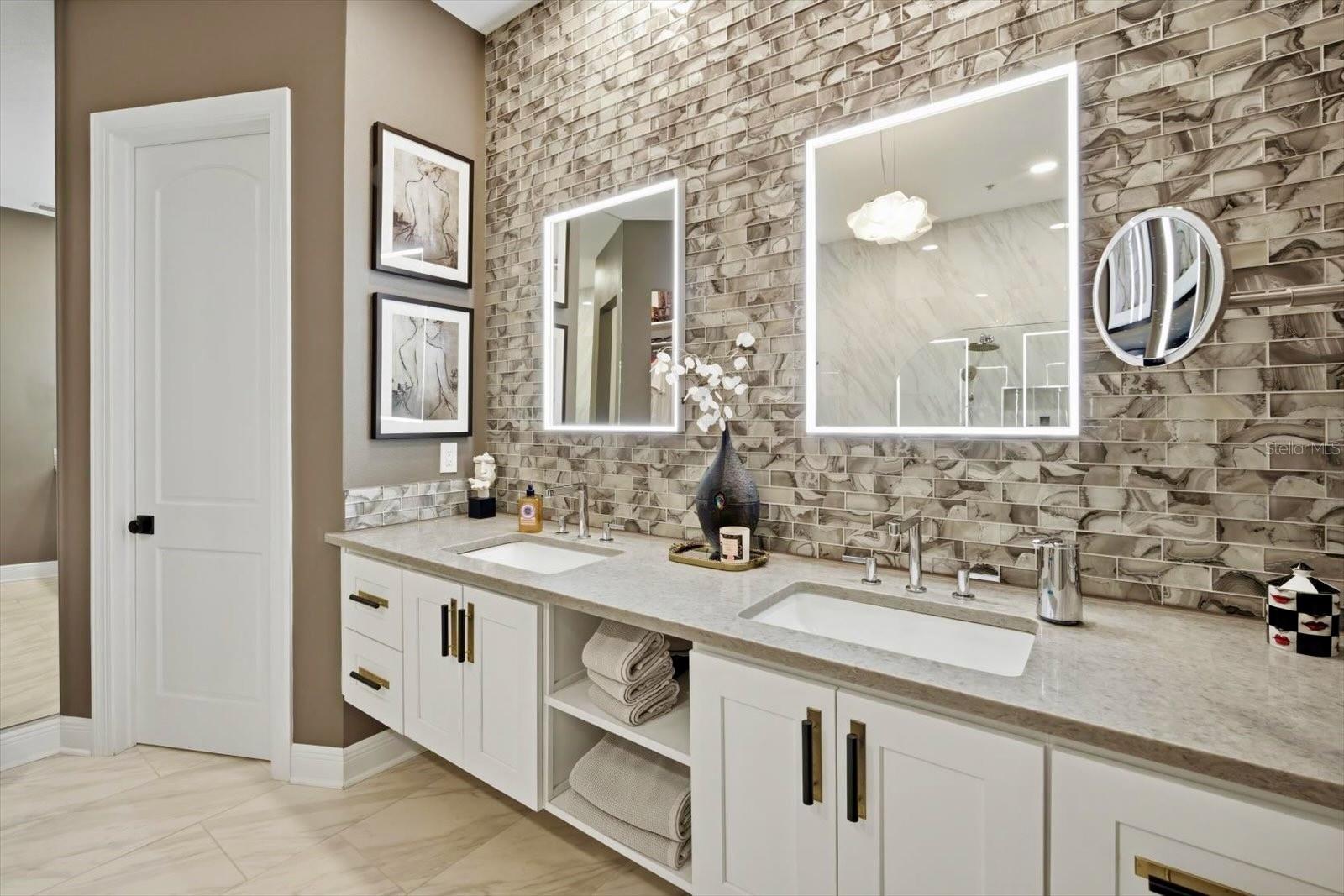 RIVERDALE - Residential