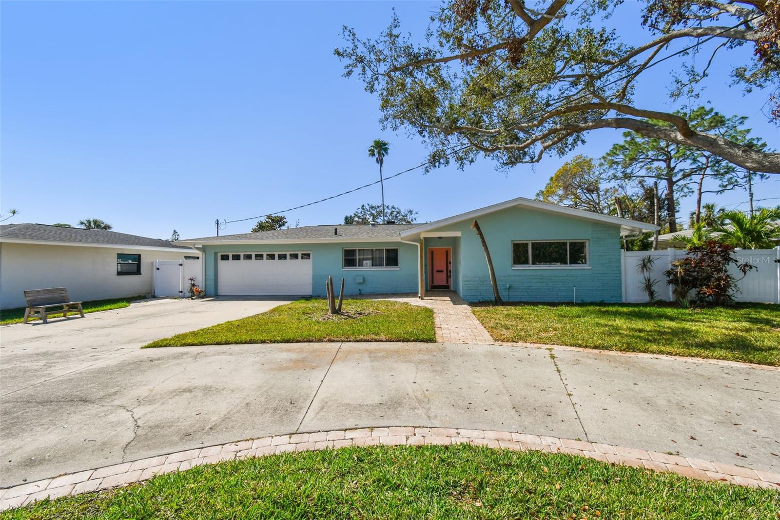 5050 VENETIAN BOULEVARD NE