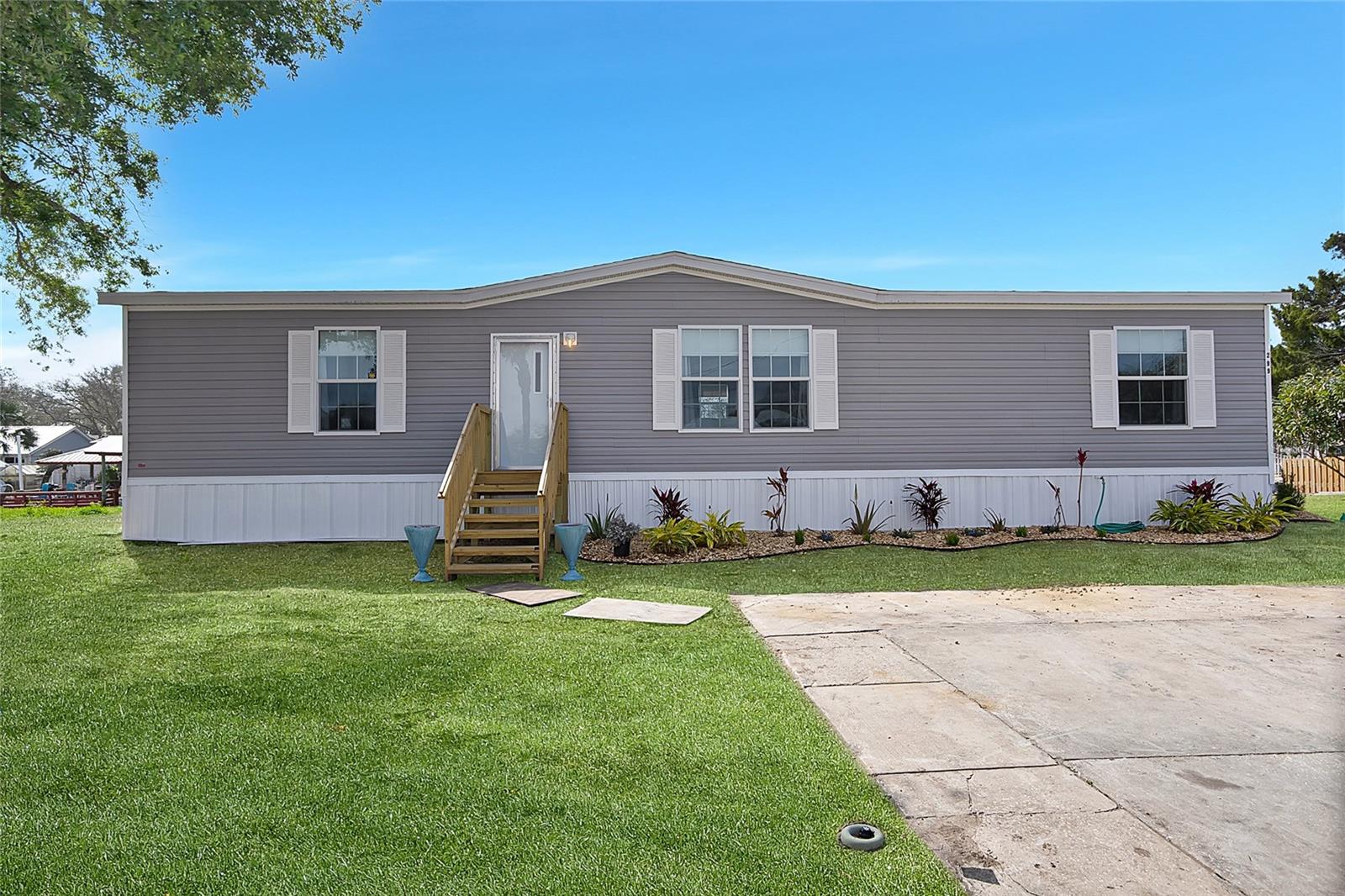 TREASURE BCH 2ND ADD - Residential