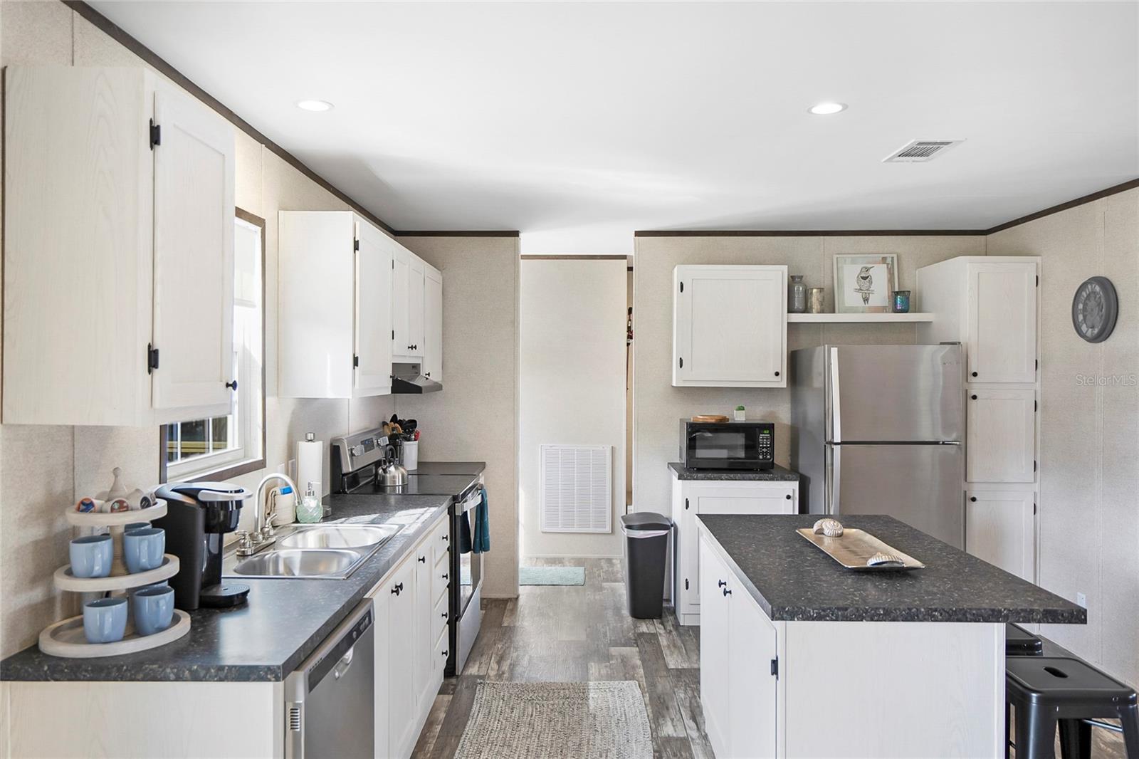 TREASURE BCH 2ND ADD - Residential