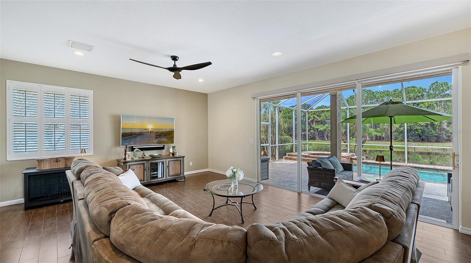907 EAGLE ISLE COURT
