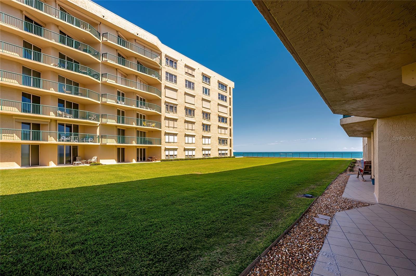 TOWERS AT PONCE INLET TOWER 01 CONDO - Residential