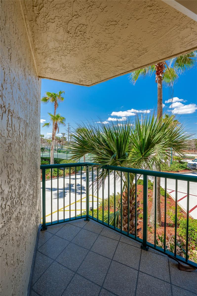 TOWERS AT PONCE INLET TOWER 01 CONDO - Residential