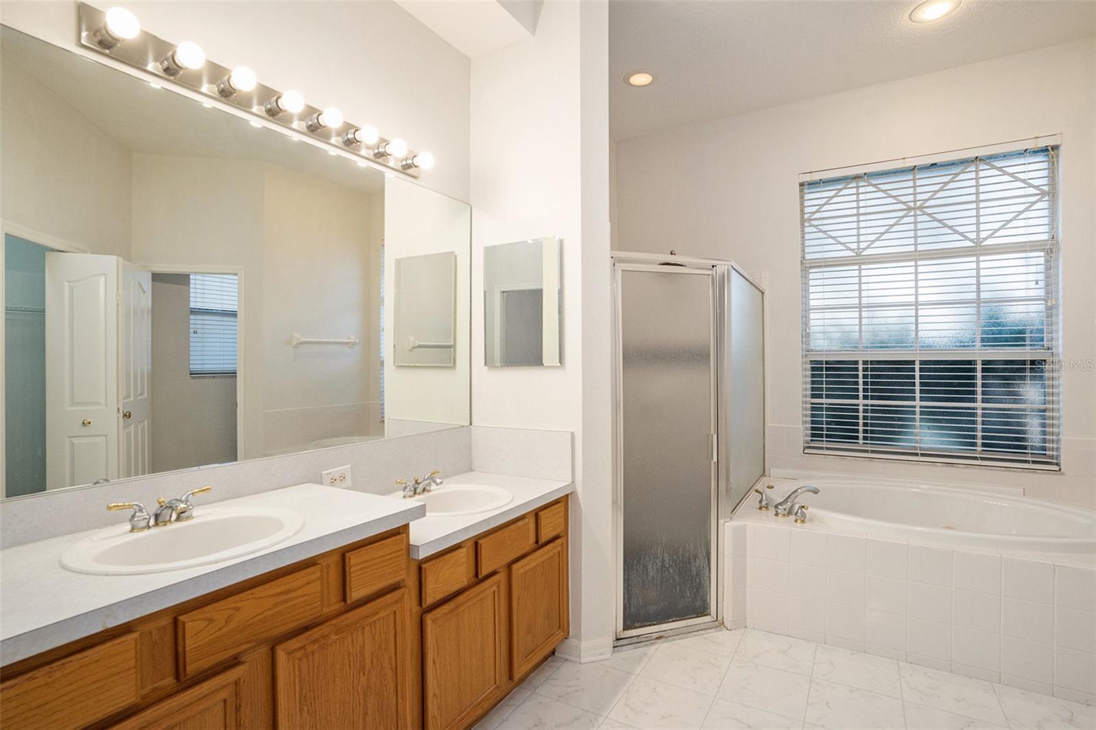 WESTCHASE SEC 375 - Residential