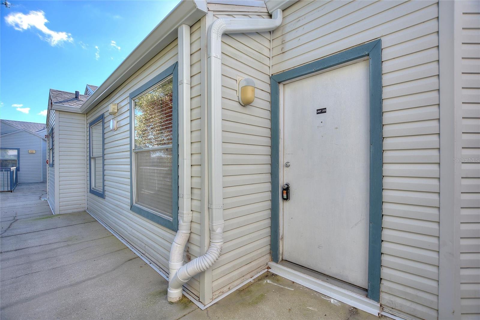 DOCKSIDE CONDO - Residential