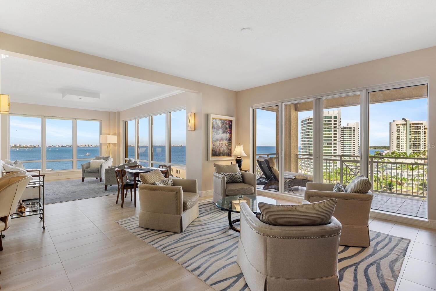 THE TOWER RESIDENCES - Residential