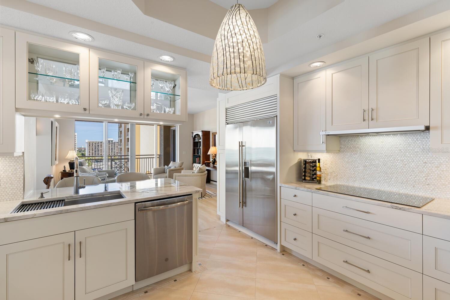 THE TOWER RESIDENCES - Residential