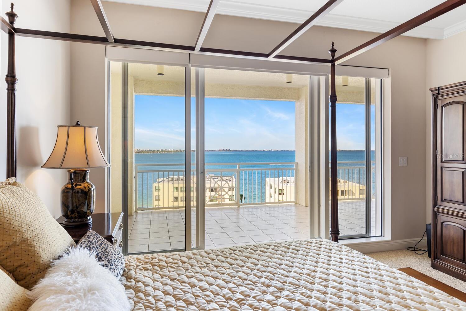 THE TOWER RESIDENCES - Residential