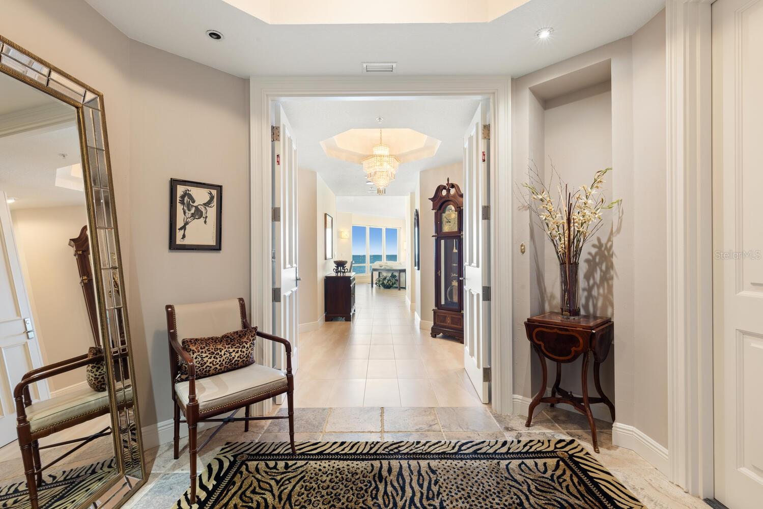 THE TOWER RESIDENCES - Residential