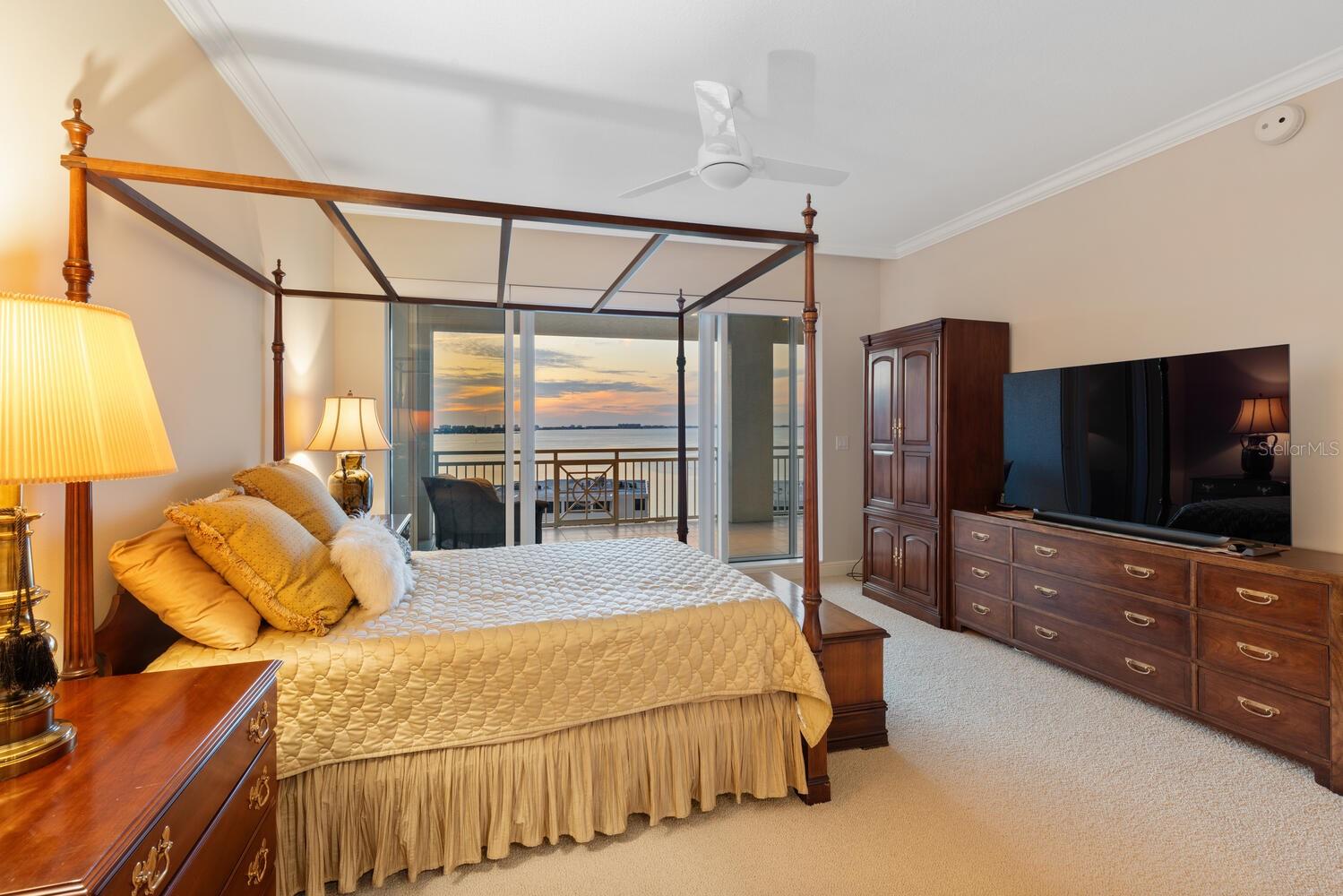 THE TOWER RESIDENCES - Residential