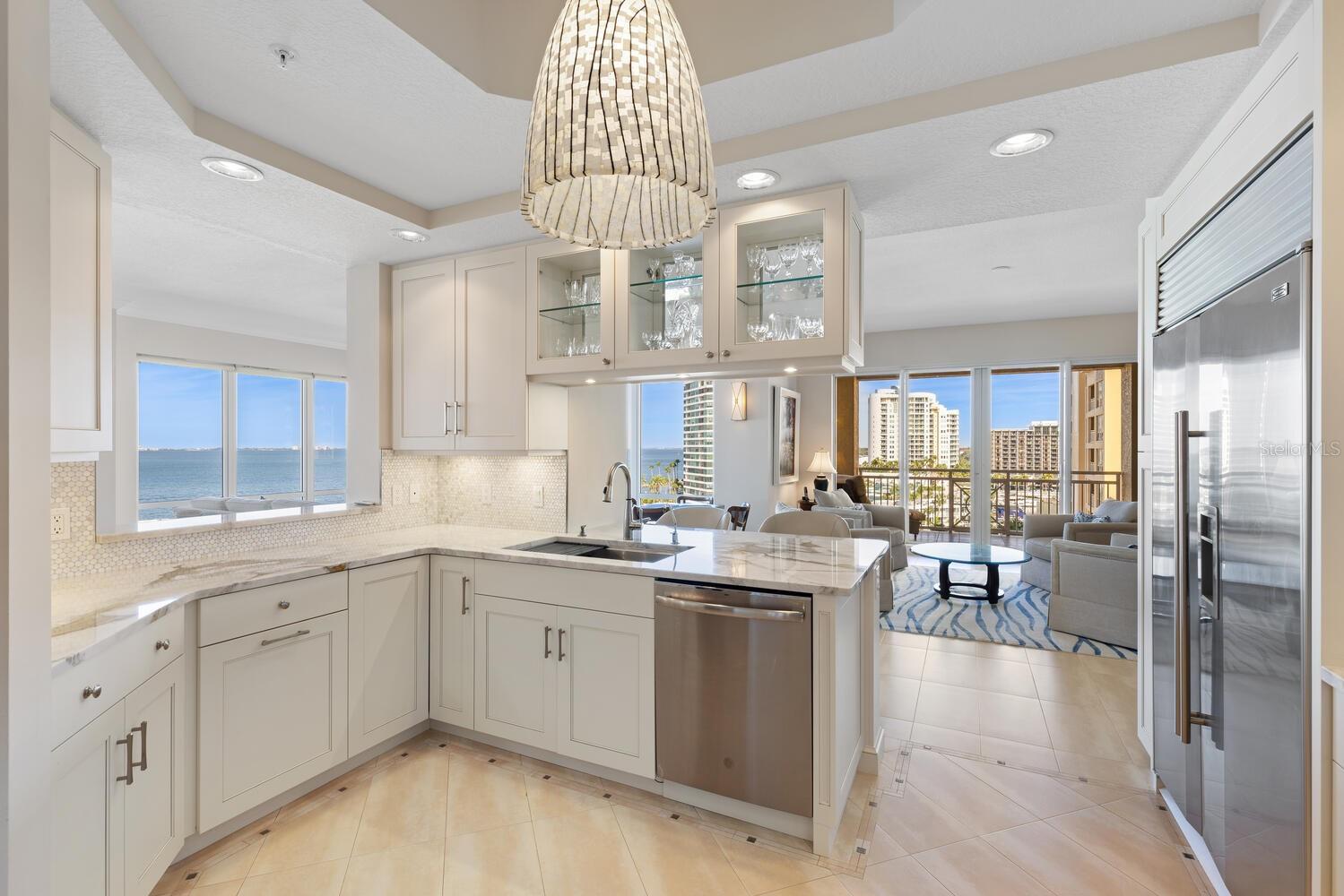 THE TOWER RESIDENCES - Residential