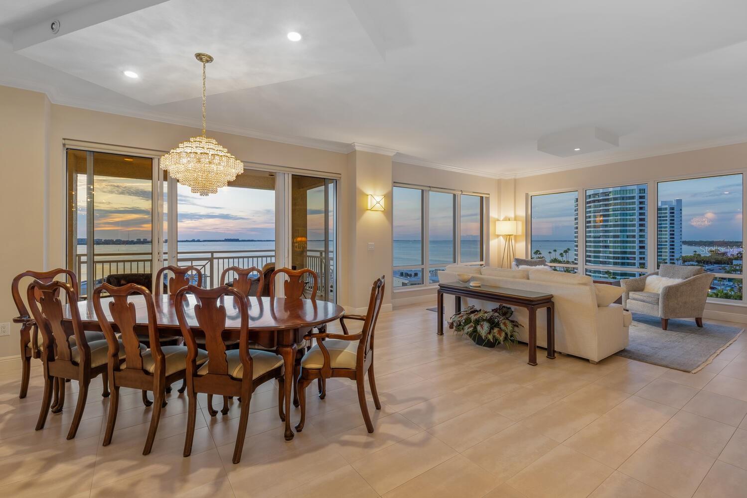 THE TOWER RESIDENCES - Residential