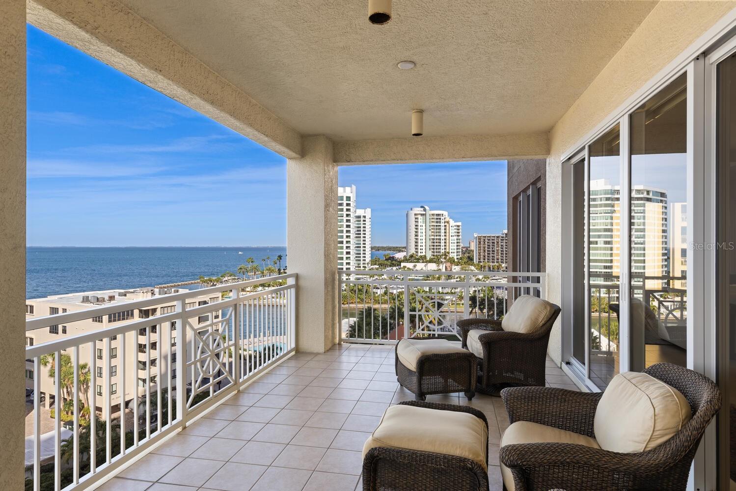 THE TOWER RESIDENCES - Residential