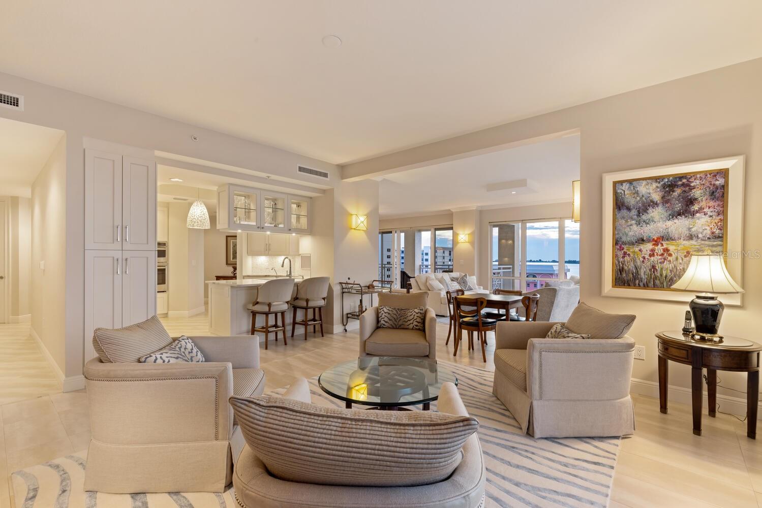 THE TOWER RESIDENCES - Residential