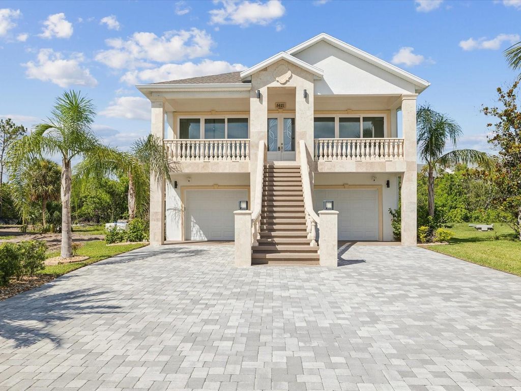 Photo of 5621 Egrets Place, New Port Richey, FL 34652 (MLS # W7886688)