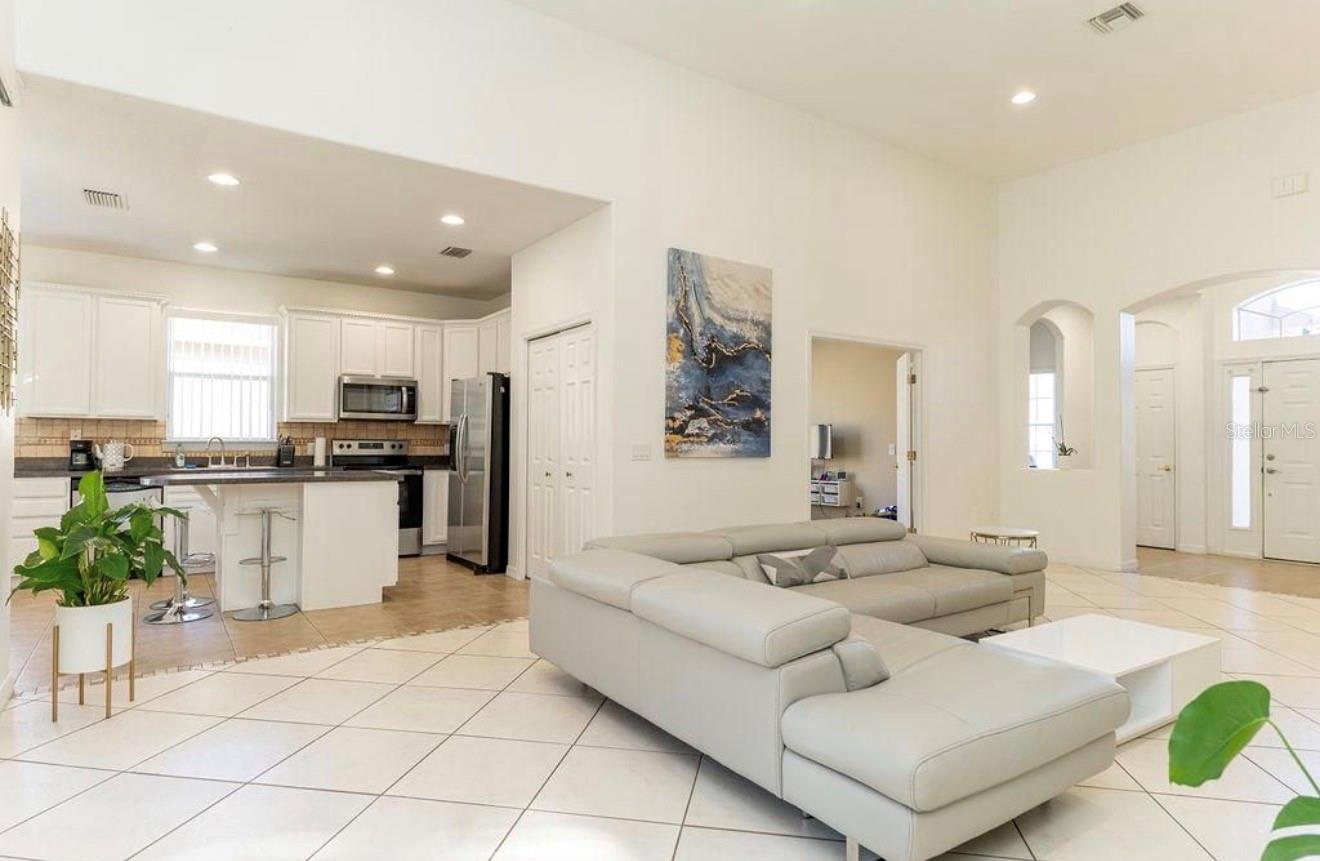 2110 BUNKER VIEW COURT