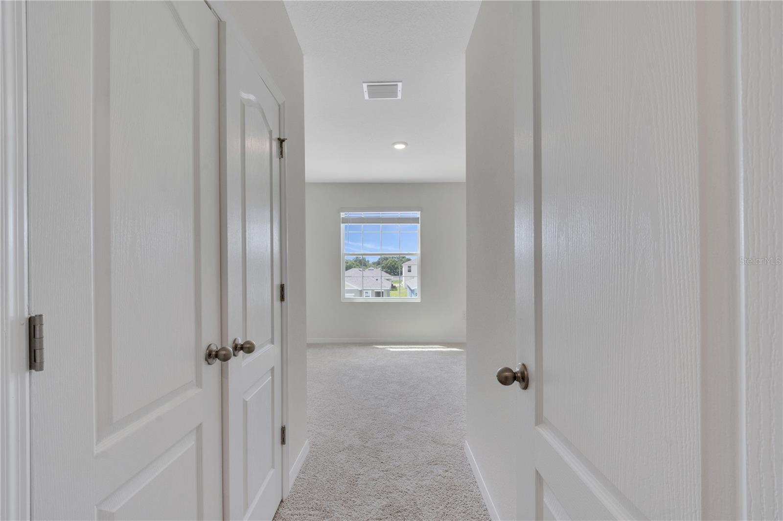 THOMPSON GROVE - Residential Lease