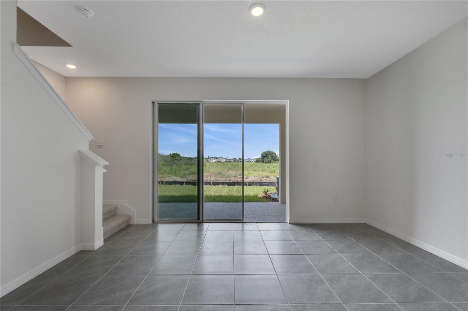 THOMPSON GROVE - Residential Lease