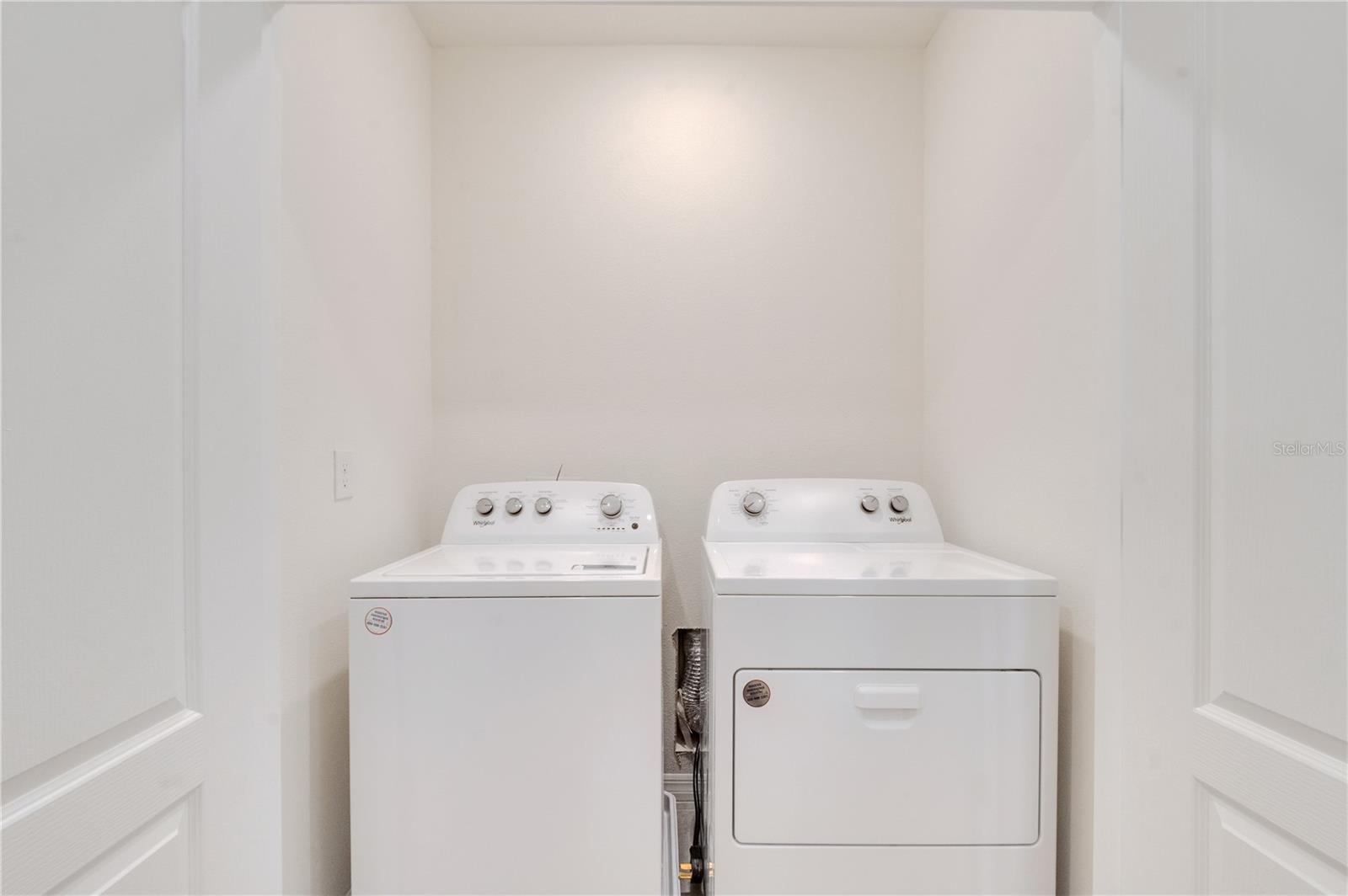 THOMPSON GROVE - Residential Lease