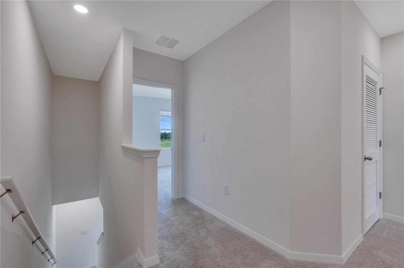 THOMPSON GROVE - Residential Lease