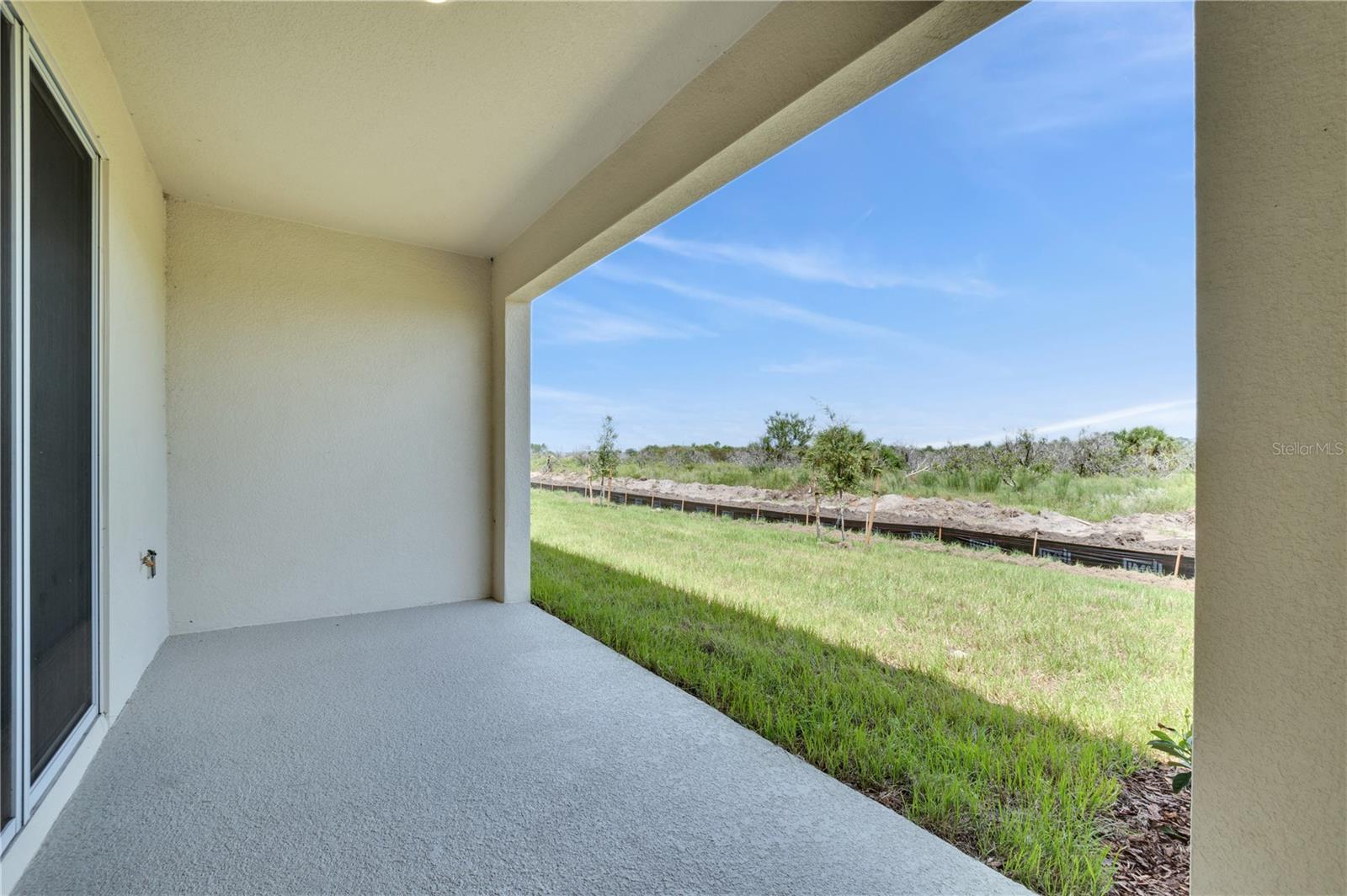 THOMPSON GROVE - Residential Lease