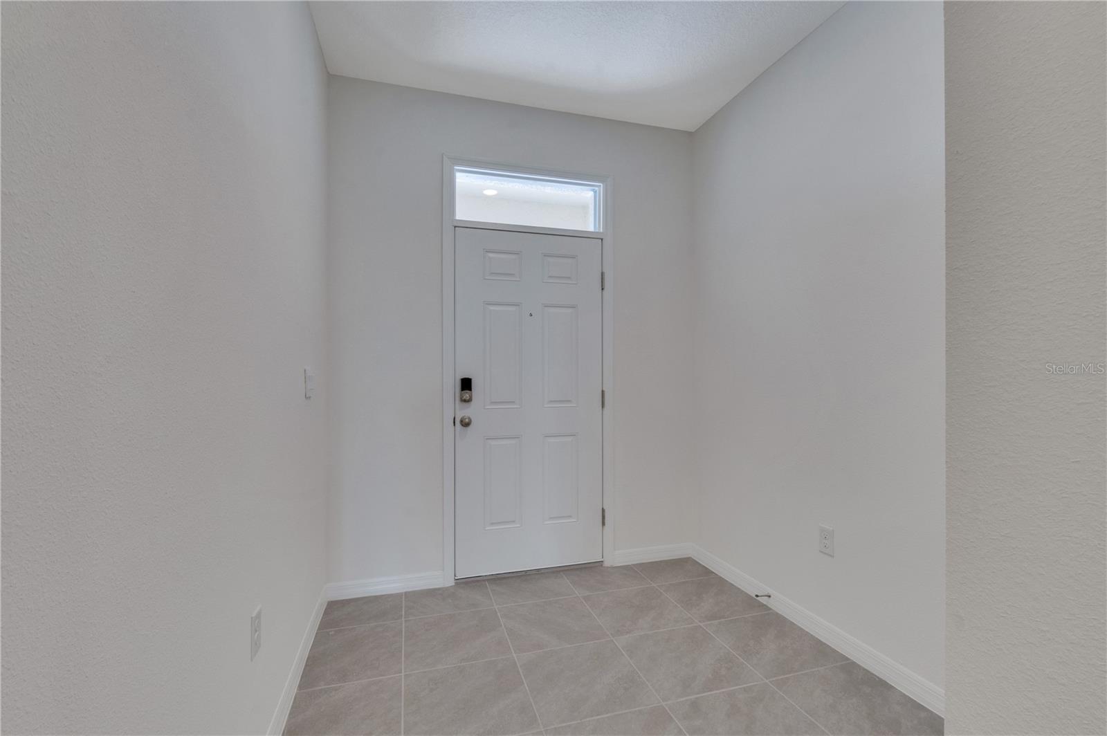 THOMPSON GROVE - Residential Lease