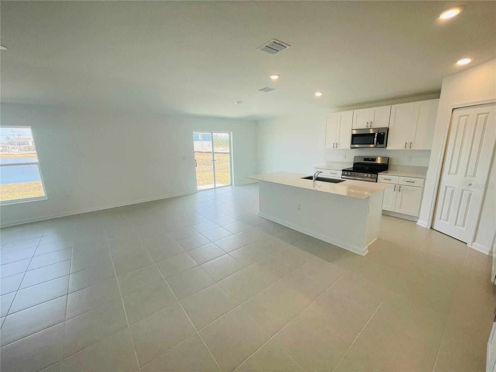 1282 BELLE ISLE LANE