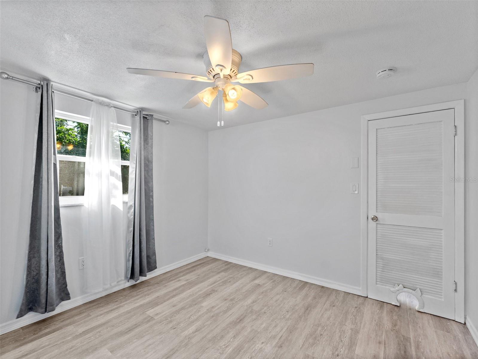 CREST RIDGE GARDENS - Residential Lease