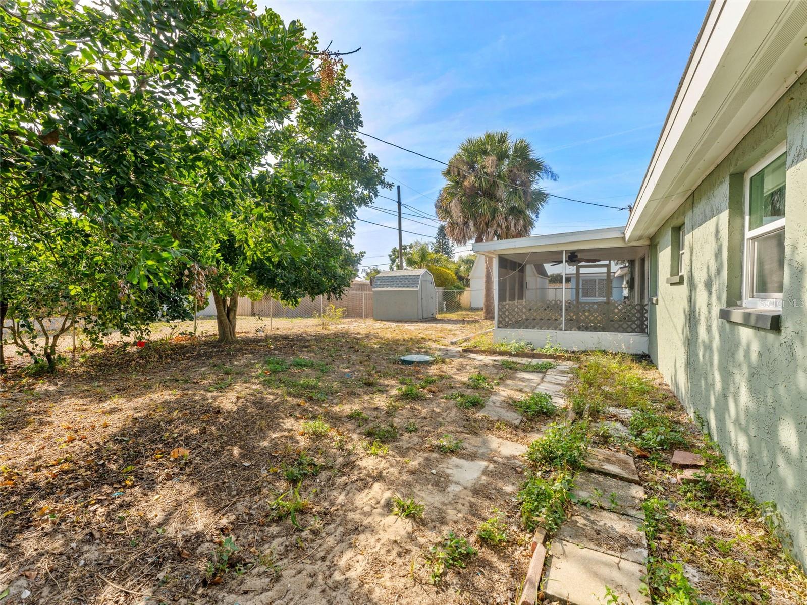 CREST RIDGE GARDENS - Residential Lease