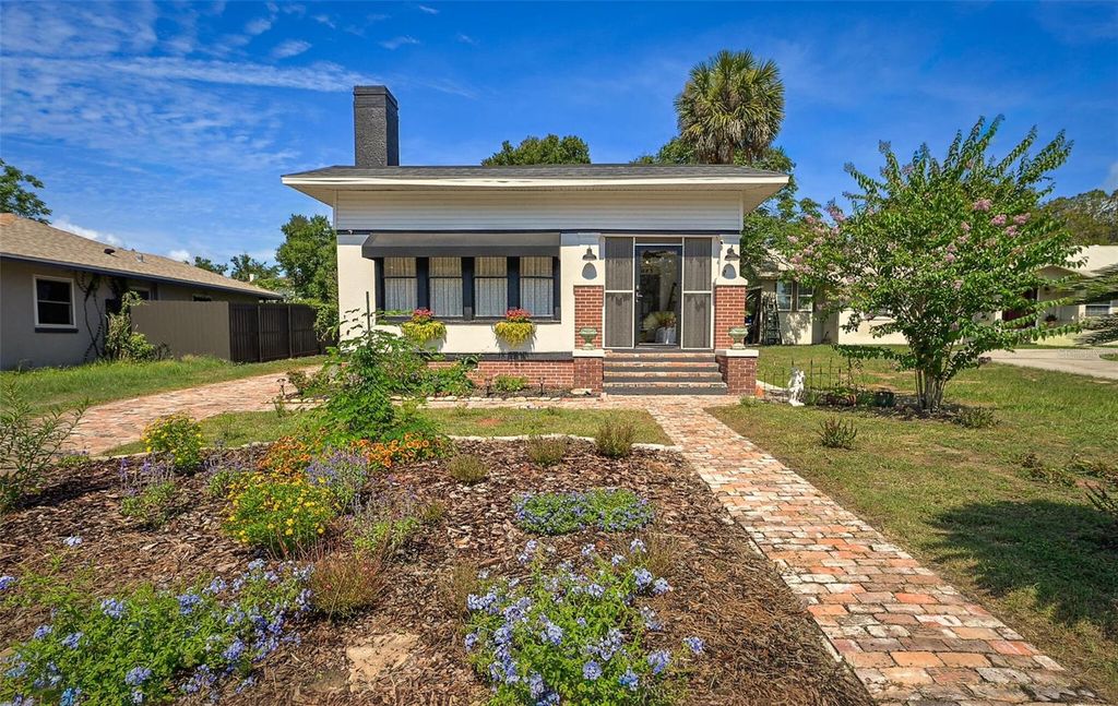 Photo of 740 Summit Street, Eustis, FL 32726 (MLS # O6418249)