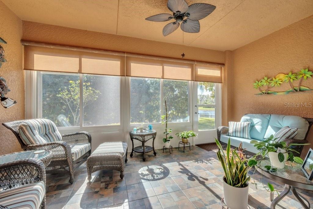 VALENCIA LAKES - Residential