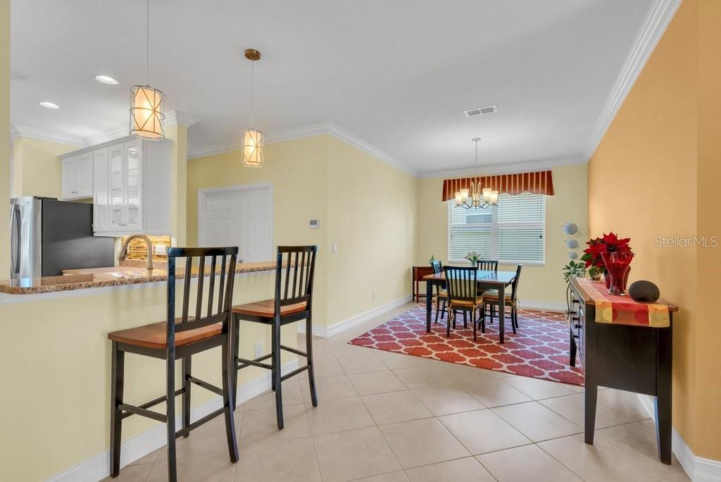 VALENCIA LAKES - Residential