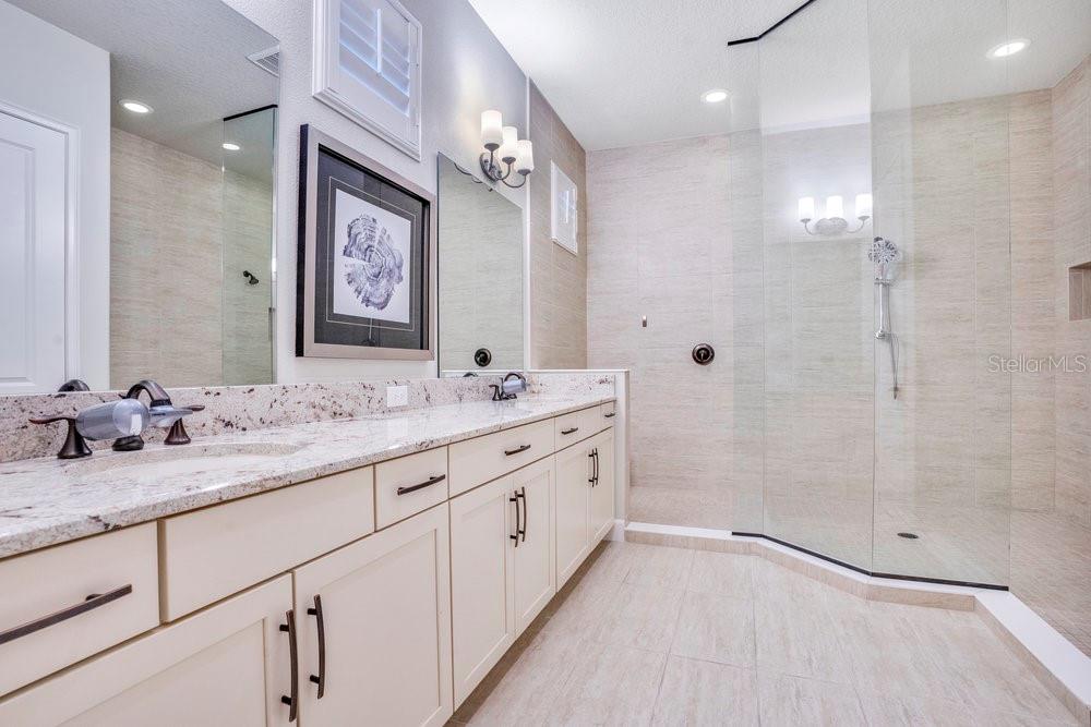 DELLAGIO - Residential