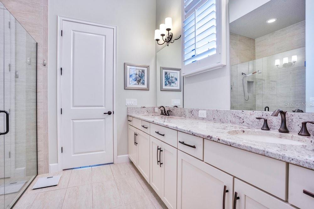 DELLAGIO - Residential