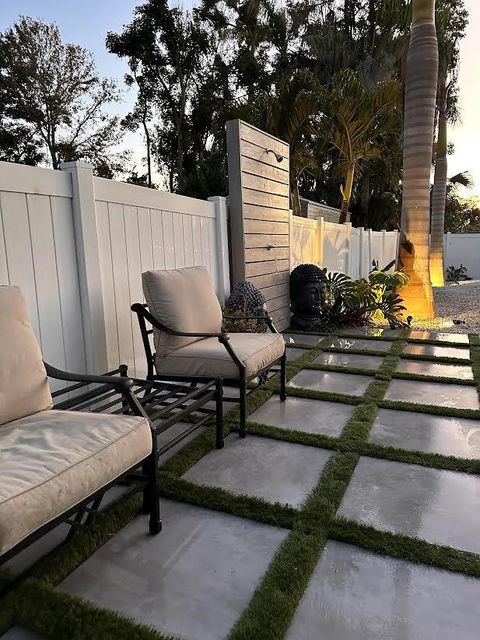 A home in SARASOTA